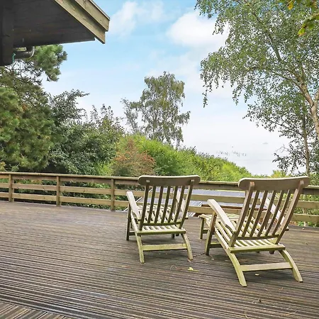 6 Person In Rudkobing-by Traum