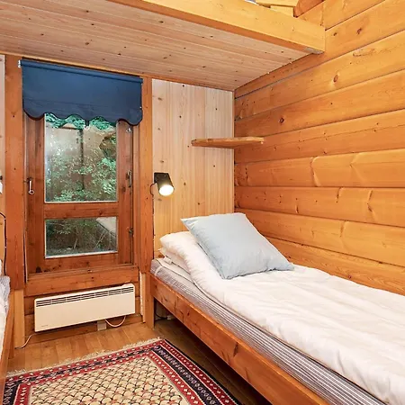 6 Person In Rudkobing-by Traum *